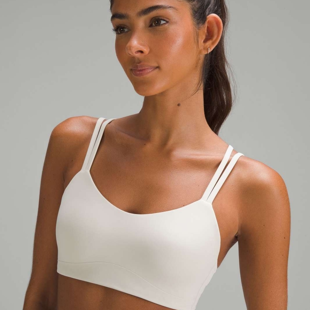 ✨️💲⬇️Lululemon 6 Like A Cloud Bra Light Support B C Cup White Bone